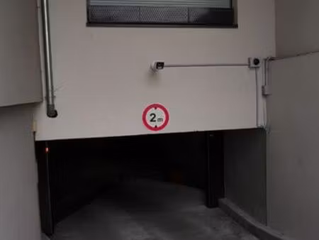 place de parking sécurisée à louer – 13 min d’orly