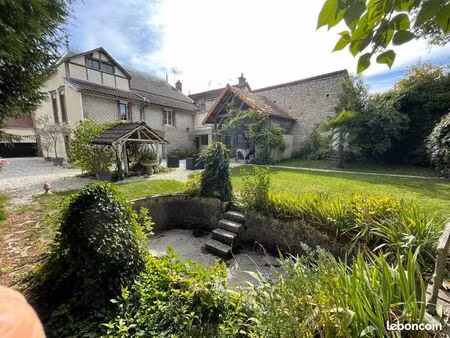 maison 6 pièces 181 m²