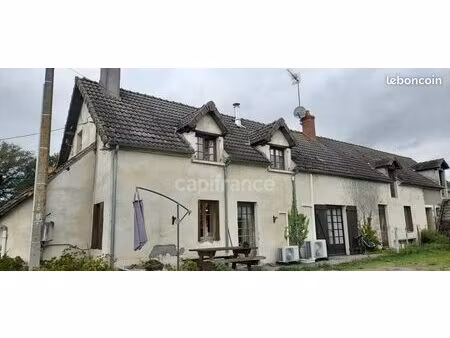 longère 4 pièces 157 m²