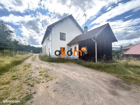 immeuble 180 m² anould