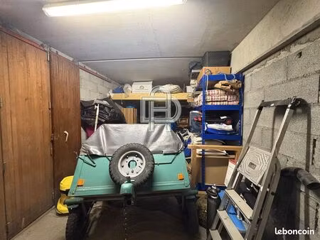 parking/box 15 m² gruissan