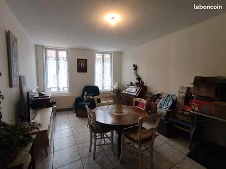 immeuble 6 pièces 115 m²