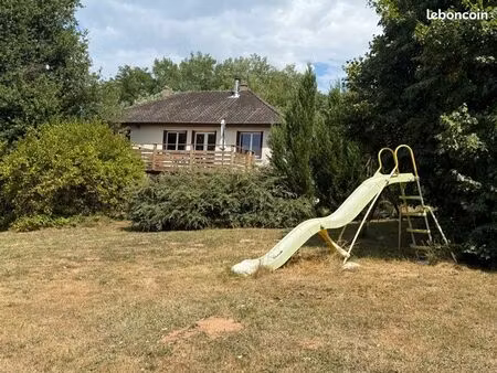 belle maison sur grand terrain