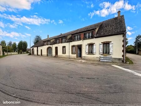 propriété 8 pièces 288 m²