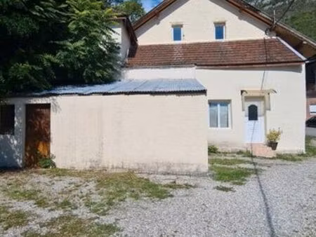 maison mitoyenne de 115 m² à vendre à virieu-le-grand