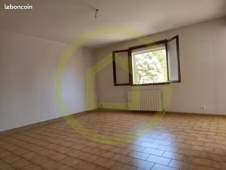 appartement 3 pièces 81 m²