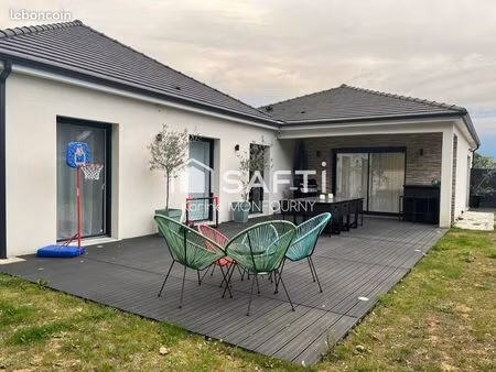 propriété 6 pièces 160 m²