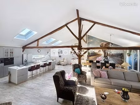 maison 1 pièce 282 m²