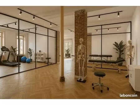 ◊ commerce / bureaux avec parking & ascenseur – centre‑ville d’aurillac