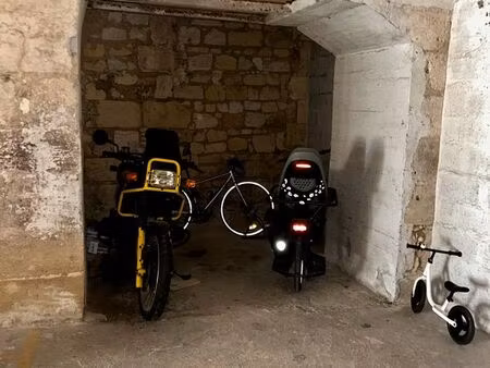 parking / place de stationnement 10 5 m2