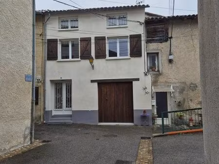 spacieuse maison de village rénovée – 3 chambres + garage