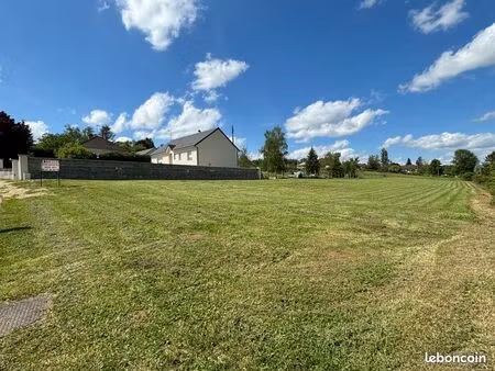 terrain viabilisé 2439m2