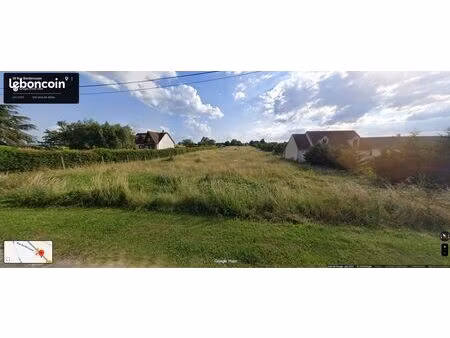 terrain constructible viabilisé de 5300 m2