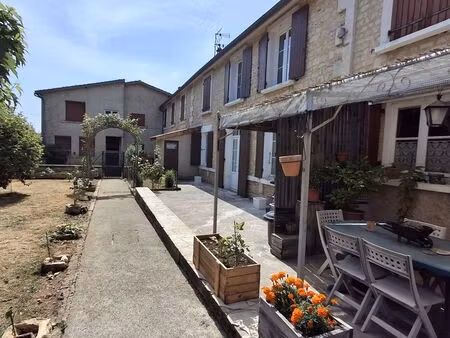 maison 14 pièces 233 m²