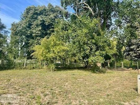 terrain constructible viabilisé à vendre