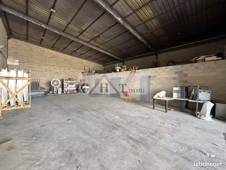 local industriel 350 m²