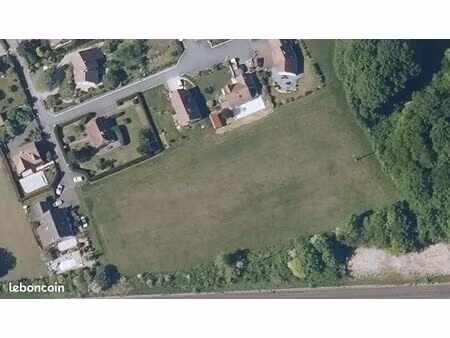 terrain 1400 m2 chèvremont