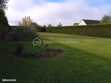 terrain 960 m² monnaie