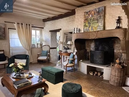 maison 7 pièces 220 m²