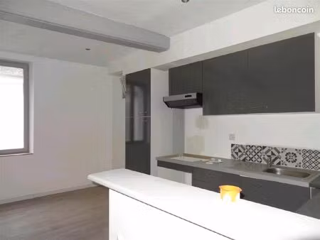 immeuble 9 pièces 152 m²