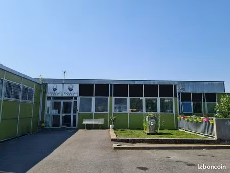 vente local de bureau 490m²