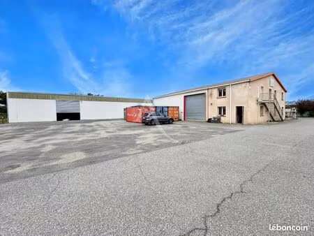 local bureaux 1 085 m²