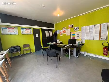 local commercial 38 m² nogent le roi