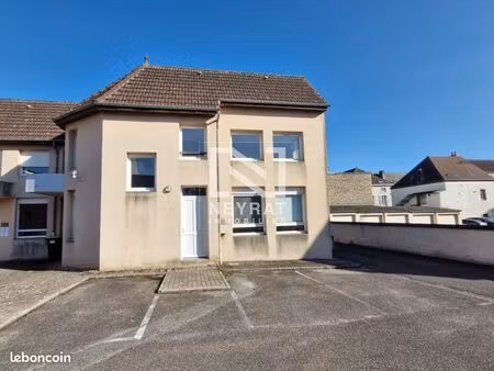 immeuble 7 pièces 305 m²