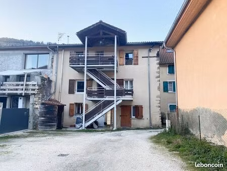 appartement 3 pièces 76 m²