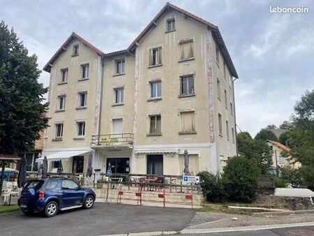 chambres d'hôtes  restaurant 670 m² la bastide-puylaurent