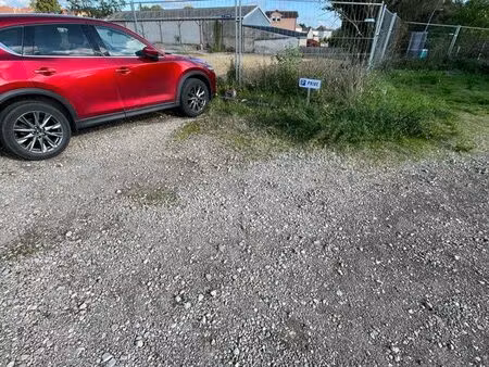 ◊ à louer : place de stationnement