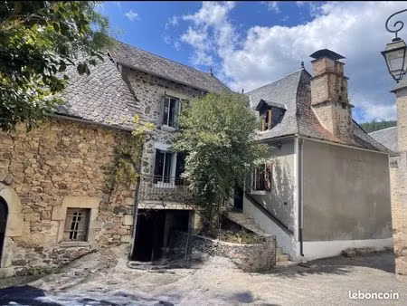 maison 6 pièces 140 m²