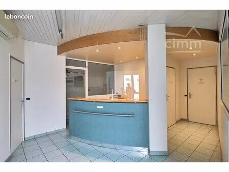 local commercial 137 m² joué-lès-tours