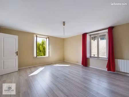 maison 4 pièces 137 m²