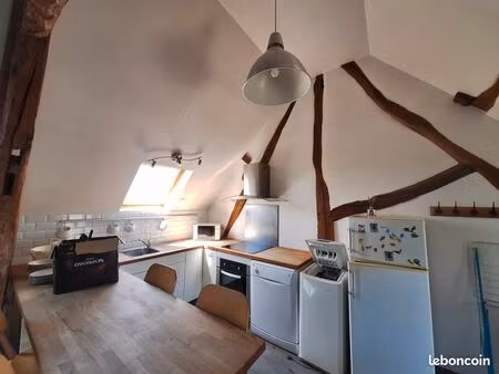 location appartement charges comprises