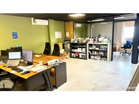 bureaux 65 m²