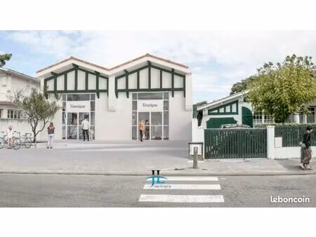 local commercial 571 m²