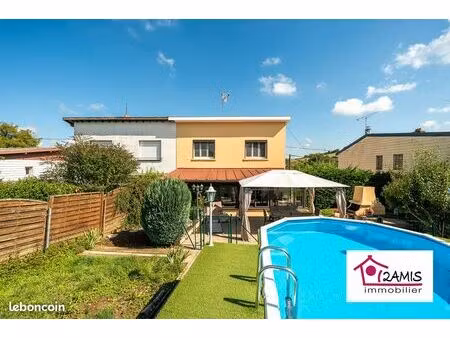 maison de village 7 pièces 140 m²