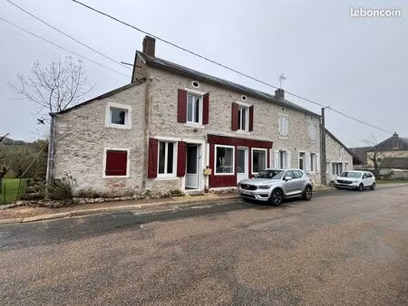 maison 5 pièces 142 m²