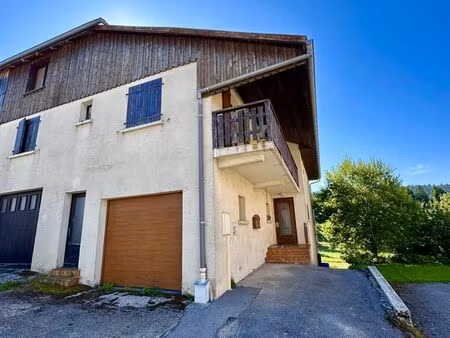 studio 1 pièce 28 m²