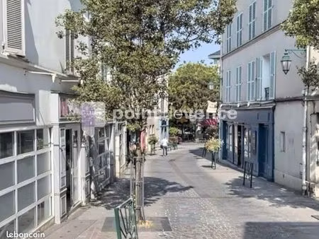 commerce santé 68 m²