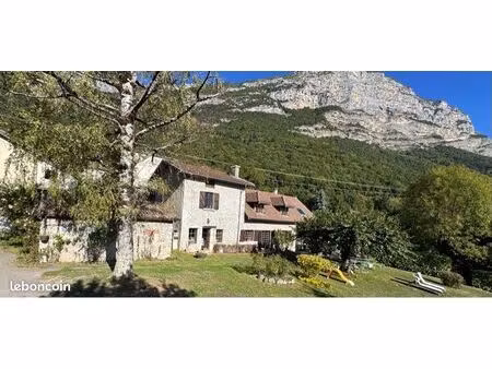 maison en pierres 168m2