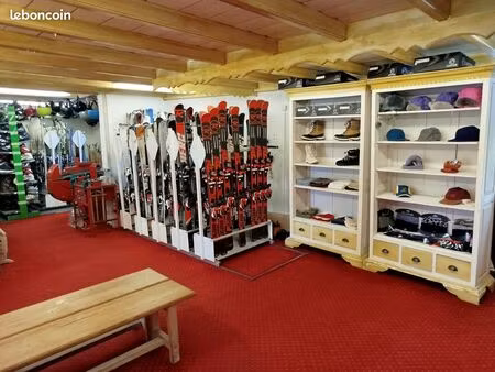 murs commerciaux 70 m² morzine