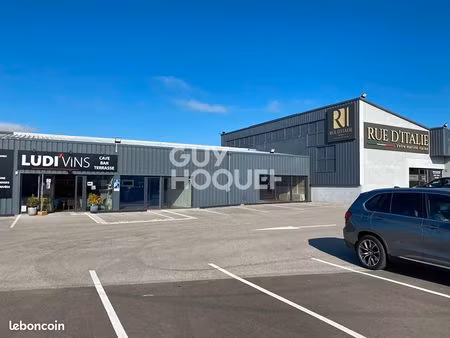 local commercial 225 m² pusey
