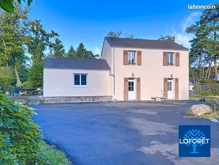 propriété 6 pièces 107 m²