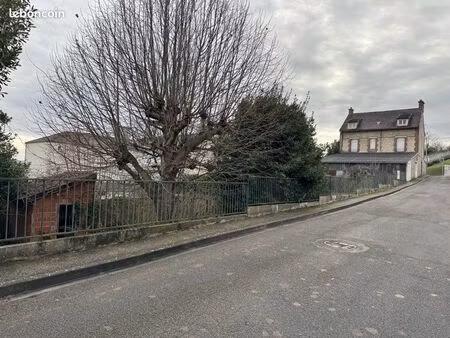 terrain centre ville de juziers