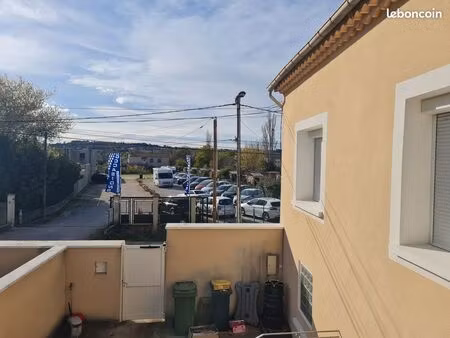 terrain à usage professionnel 1 300 m² – bédarrides (84)