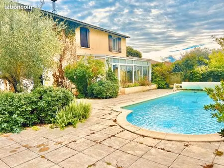 villa 7 pièces 153 m²