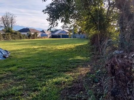 av terrain 1112m2 centre de bordes