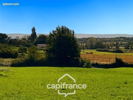 terrain 1 989 m² condal